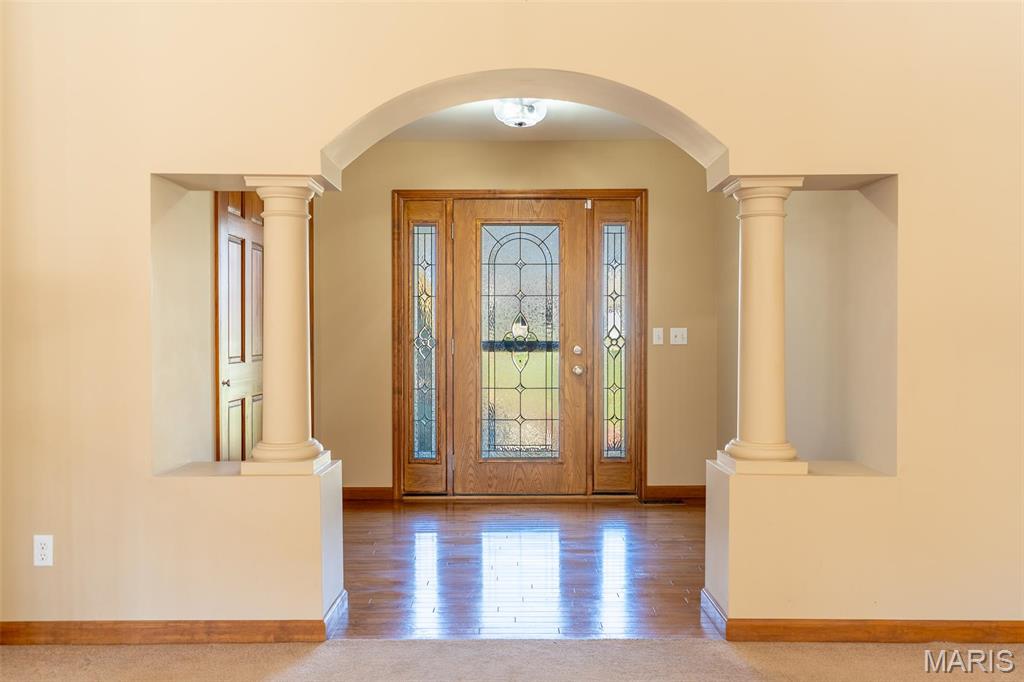 28 Lacey Oak Court
