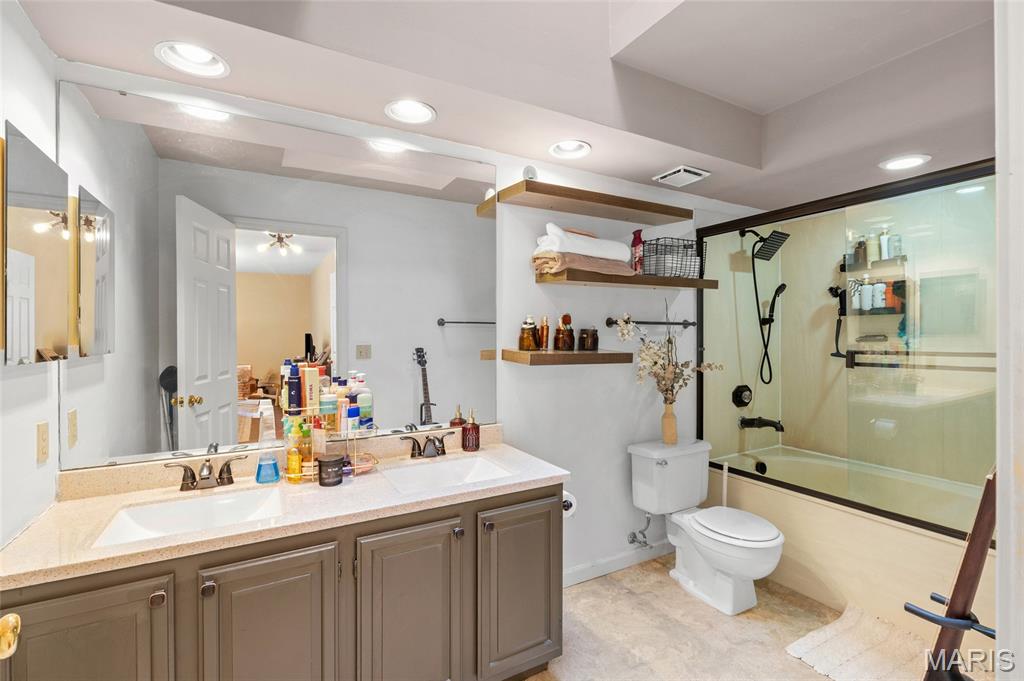 Renmore Condo Ph 01 - Residential