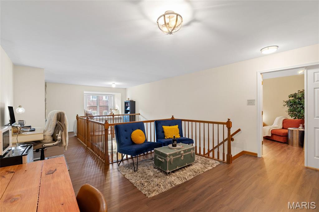 Renmore Condo Ph 01 - Residential