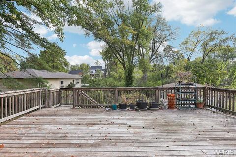 Tiny photo for 512 Bryan Avenue, Kirkwood, MO 63122 (MLS # 25071216)