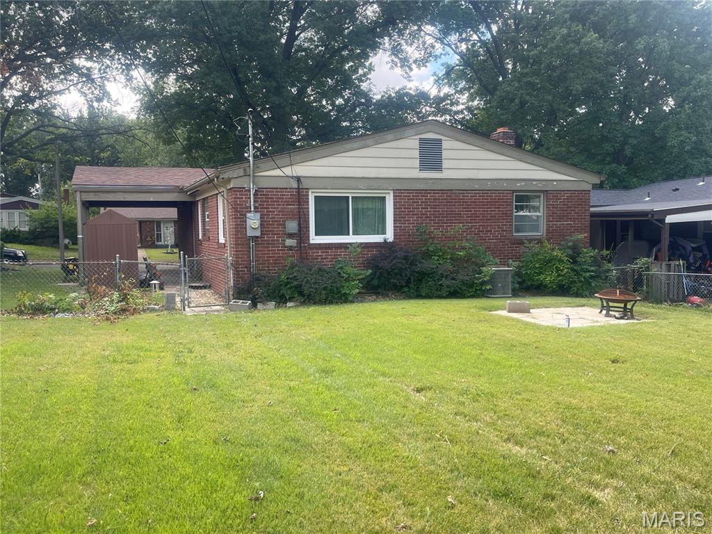 7171 White Oak Lane