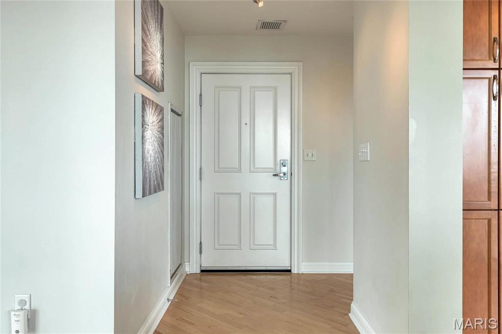 Park East Tower - Residential