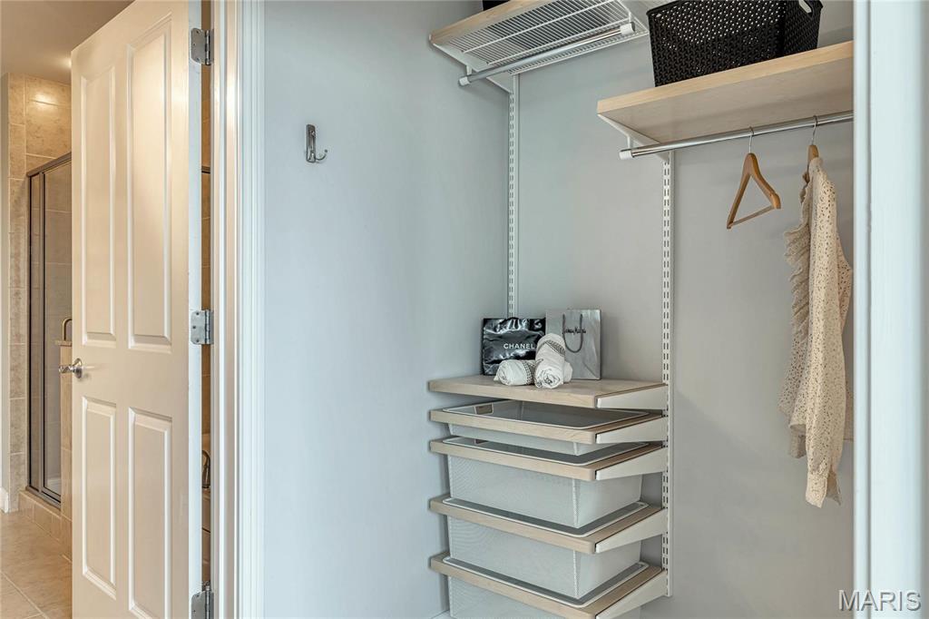 Park East Tower - Residential