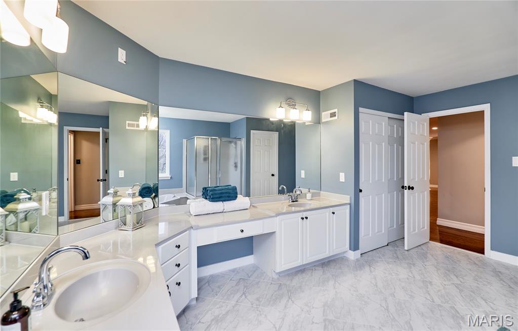 Lakes At Sheffield Forest - Residential