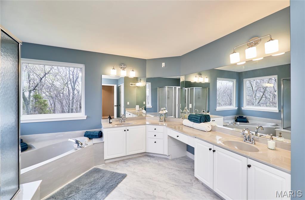 Lakes At Sheffield Forest - Residential