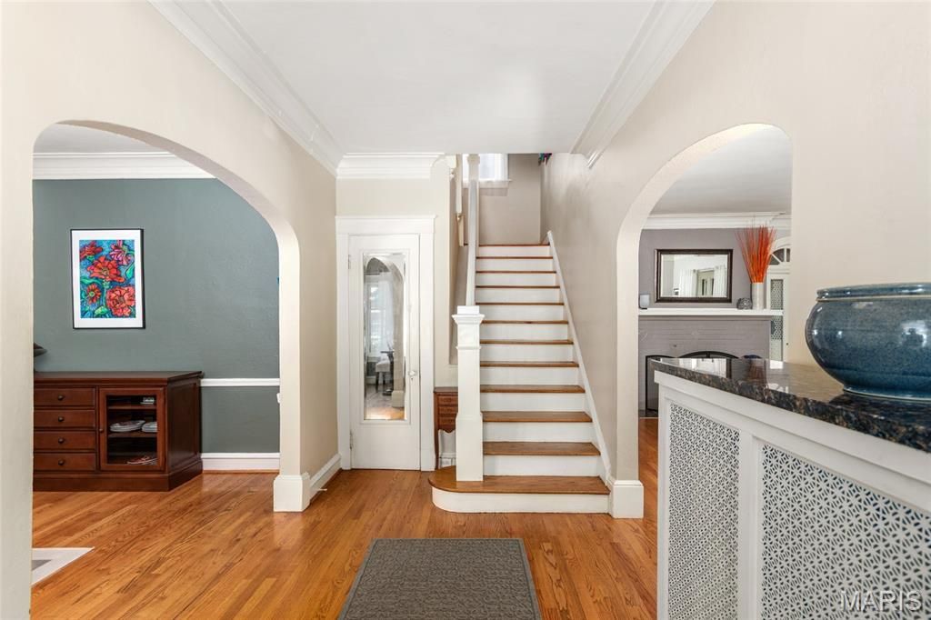 Photo of 7120 Lindell Boulevard, University City, MO 63130 (MLS # 25073712)