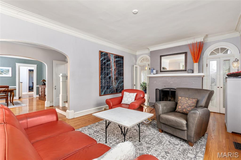 7120 Lindell Boulevard