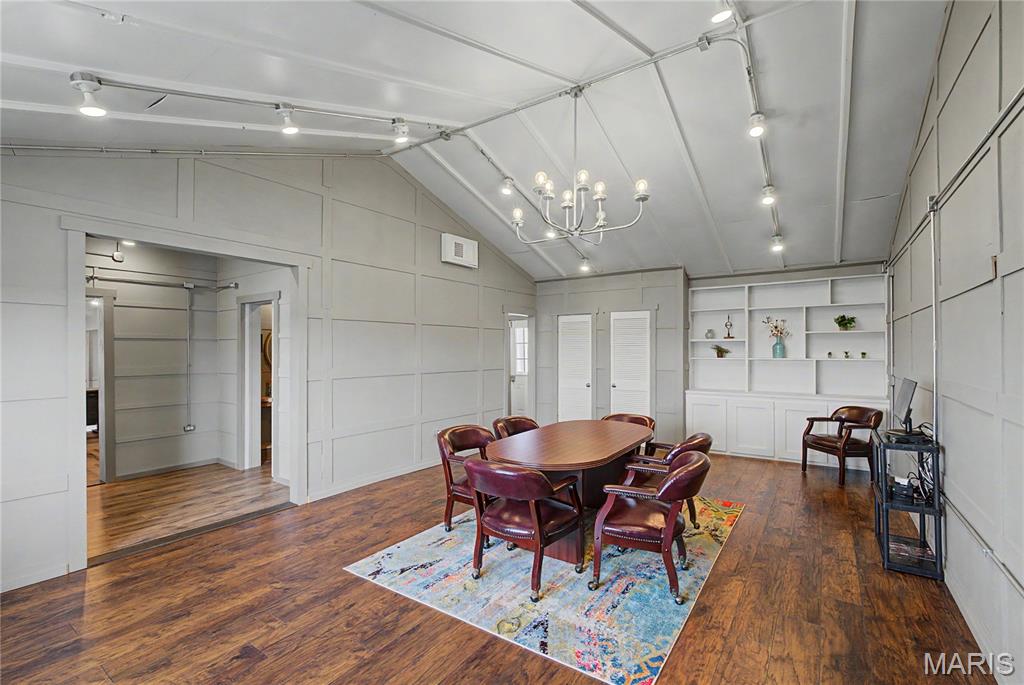 PT S1/2 SE - Commercial Sale