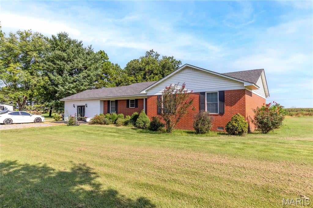 Photo of 68 Willow RD, Portageville, MO 63873 (MLS # 26048172)