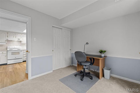 Tiny photo for 1030 N Harrison Avenue #403, Kirkwood, MO 63122 (MLS # 26065606)