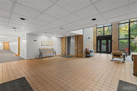 Tiny photo for 1030 N Harrison Avenue #403, Kirkwood, MO 63122 (MLS # 26065606)