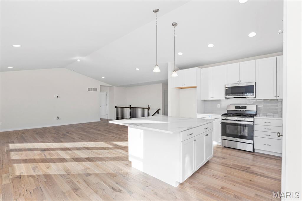1421 Bloomfield Drive