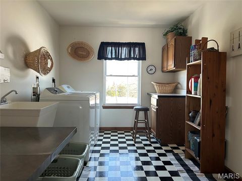 Tiny photo for 38520 Pin Oak Church Road, Truxton, MO 63381 (MLS # 25082687)