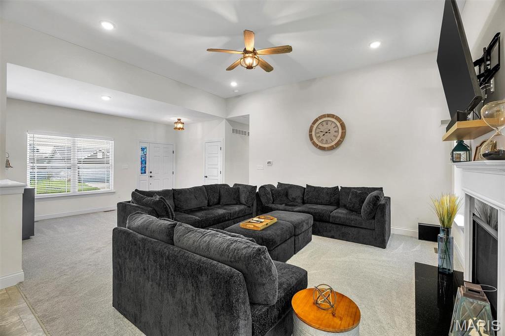 Majestic Lakes - Residential