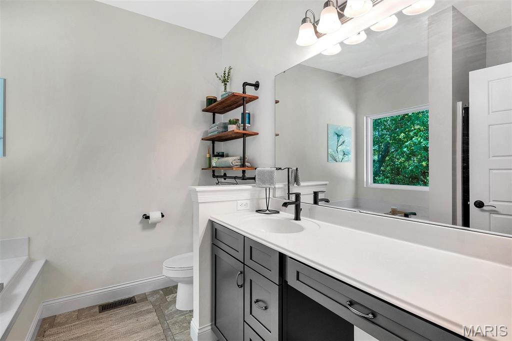 Majestic Lakes - Residential