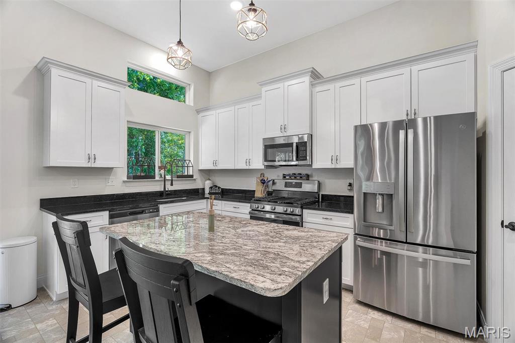 Majestic Lakes - Residential