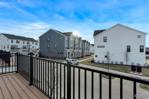 Tiny photo for 304 Indigo Court #304, Chesterfield, MO 63017 (MLS # 26000314)