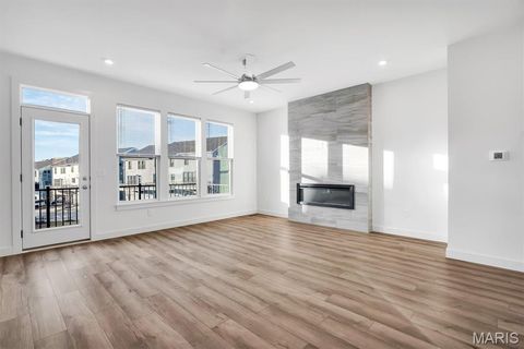 Tiny photo for 304 Indigo Court #304, Chesterfield, MO 63017 (MLS # 26000314)