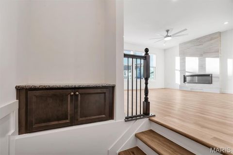 Tiny photo for 304 Indigo Court #304, Chesterfield, MO 63017 (MLS # 26000314)