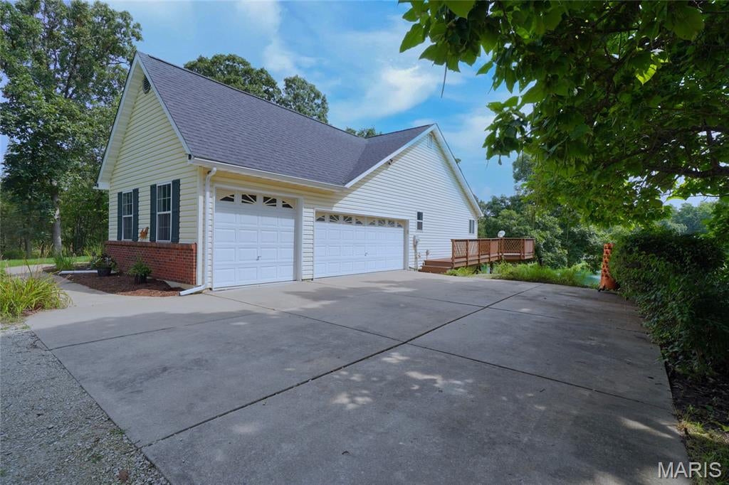 21209 Oak Trail