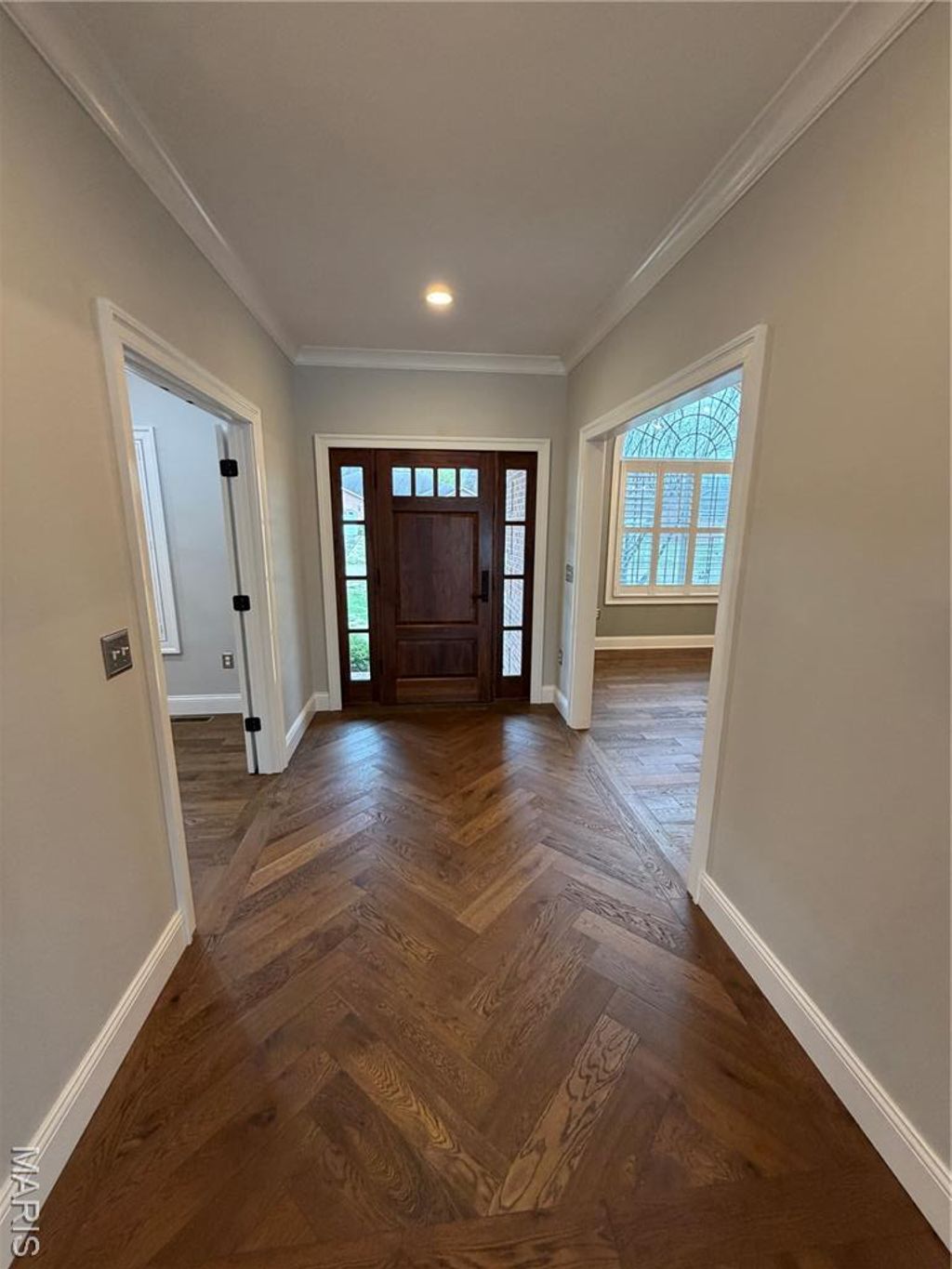 Photo of 1209 Redwood Dr, Dexter, MO 63841 (MLS # 26013948)