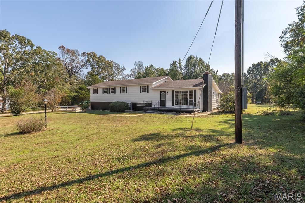 Photo of 5772 State Hwy 142E, Doniphan, MO 63935 (MLS # 25070834)