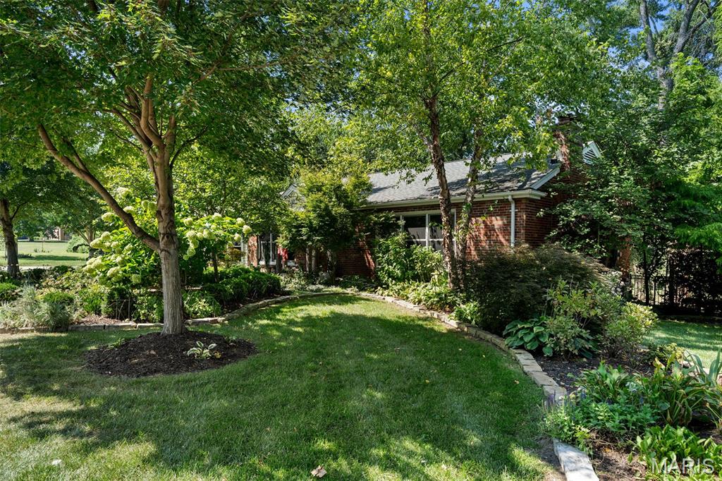 Photo of 1201 Kortwright AVE, Rock Hill, MO 63119 (MLS # 26057327)