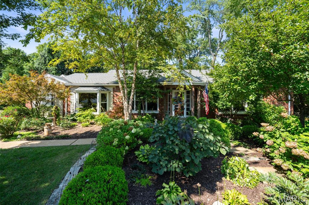 Photo of 1201 Kortwright AVE, Rock Hill, MO 63119 (MLS # 26057327)