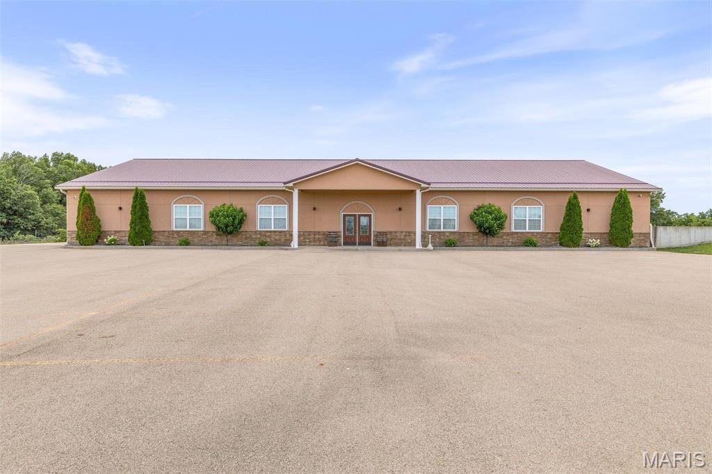 n/a - Commercial Sale