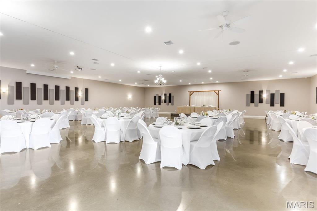 n/a - Commercial Sale