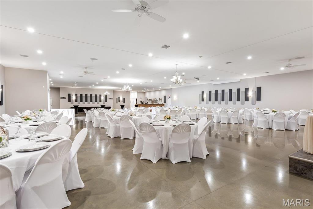 n/a - Commercial Sale