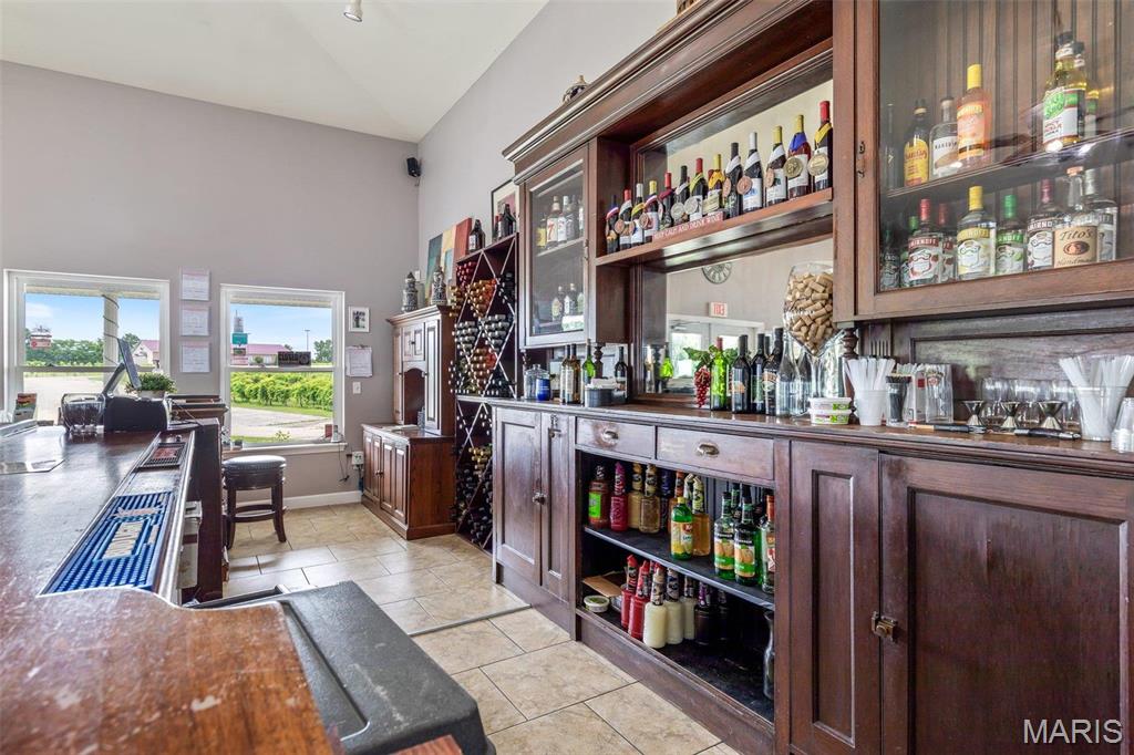 n/a - Commercial Sale