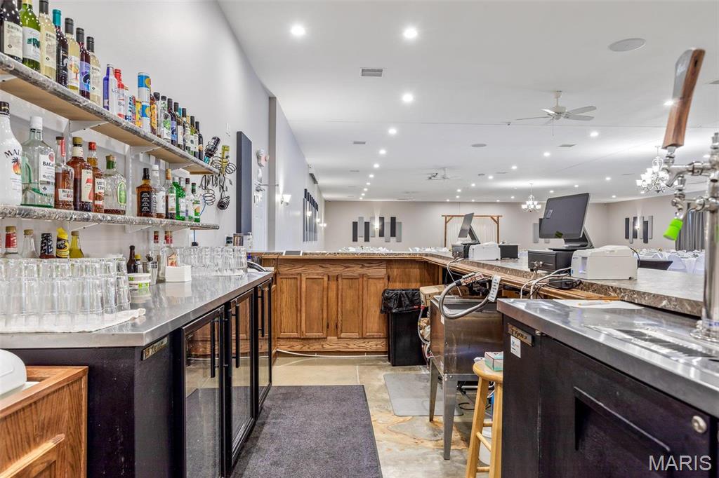 n/a - Commercial Sale