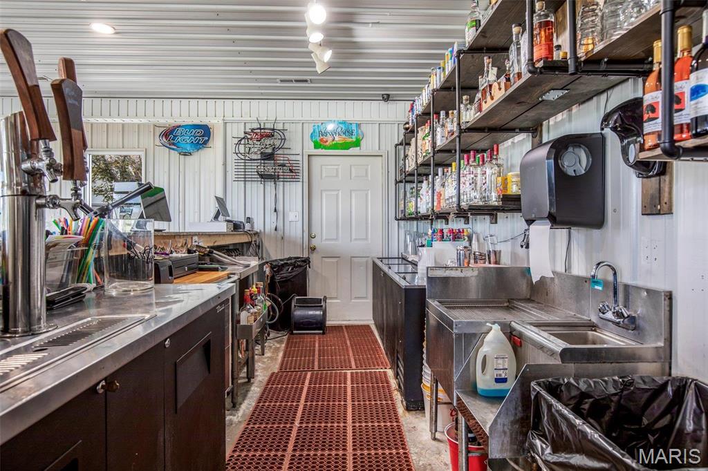 n/a - Commercial Sale