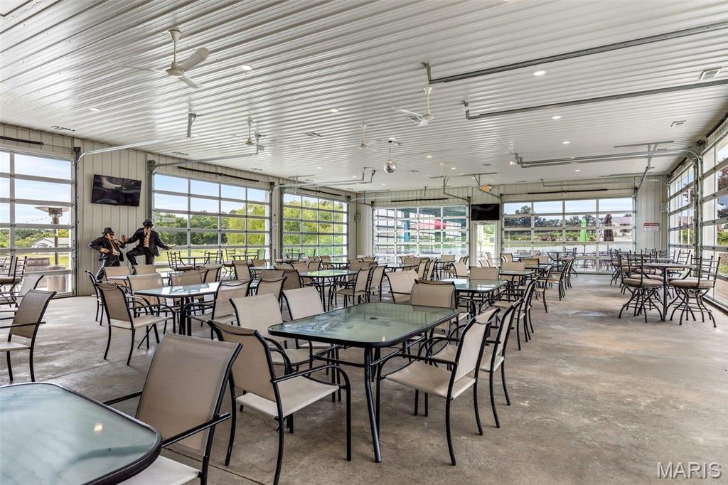 n/a - Commercial Sale