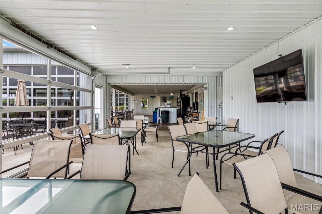 n/a - Commercial Sale