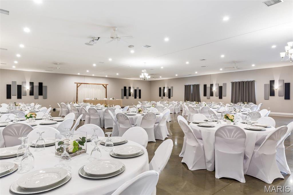 n/a - Commercial Sale