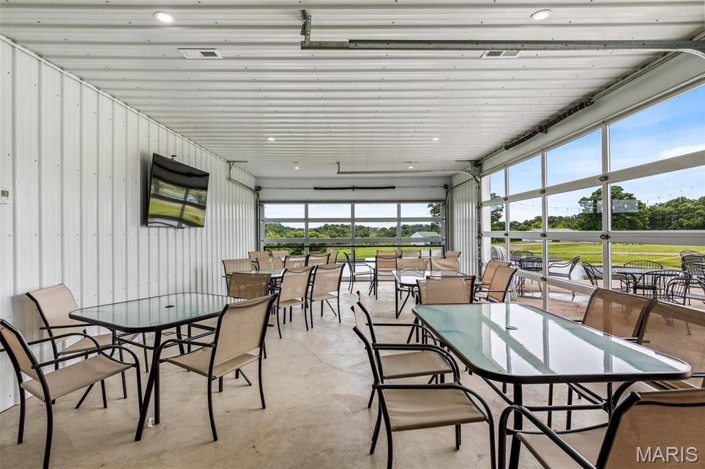 n/a - Commercial Sale