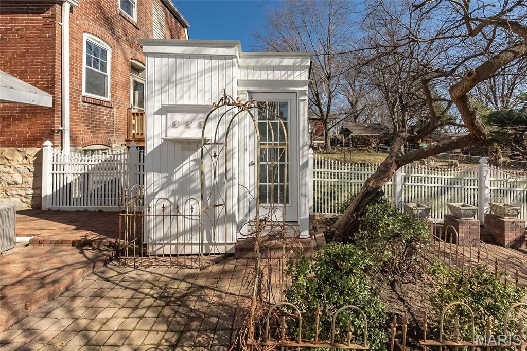 Crescent Ave - Residential