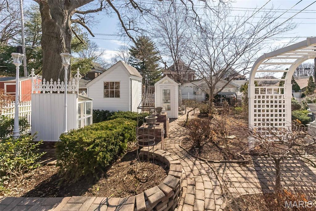 Crescent Ave - Residential