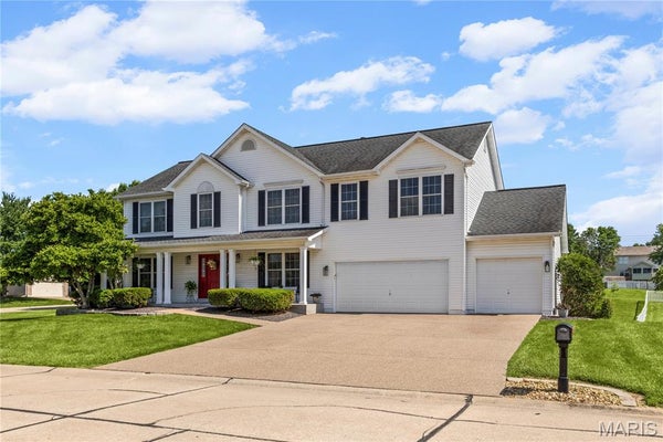 32 LISA NICOLE CT, SAINT PETERS, MO 63376 - Image ffc912903065a0b8e5f3f1cd0d521a2c/1420042364