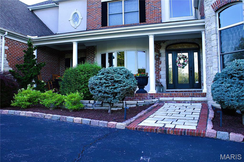1009 Savonne Court