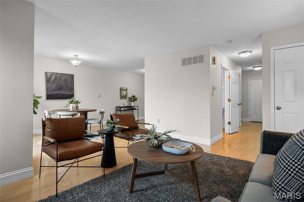 Hickory Sound Condo I Ph I - Residential