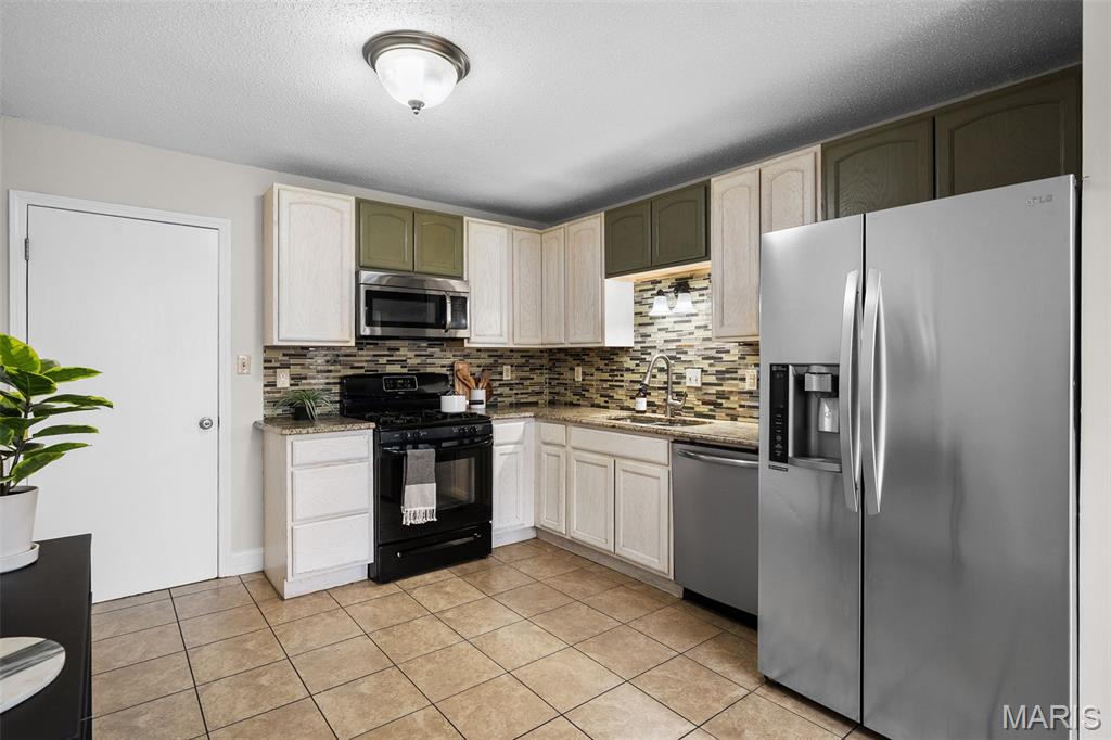 Hickory Sound Condo I Ph I - Residential