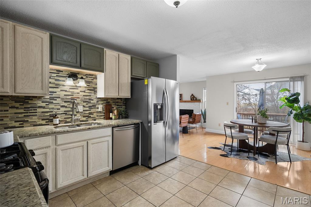 Hickory Sound Condo I Ph I - Residential