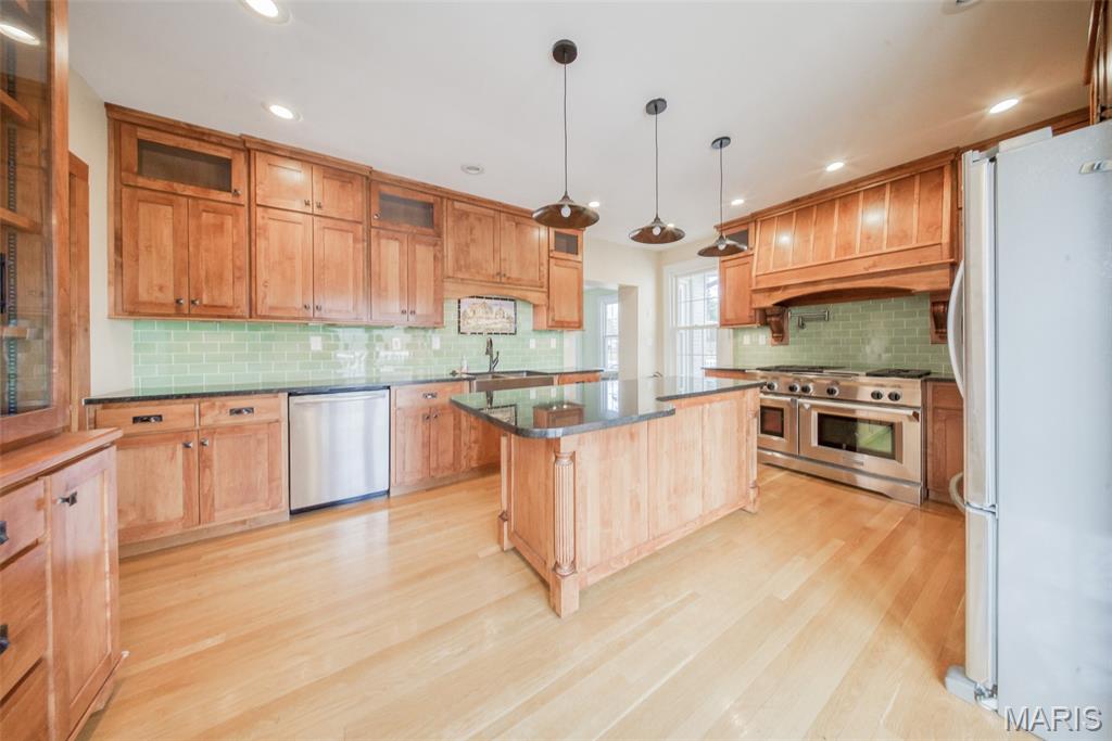 1601 E State Route 72