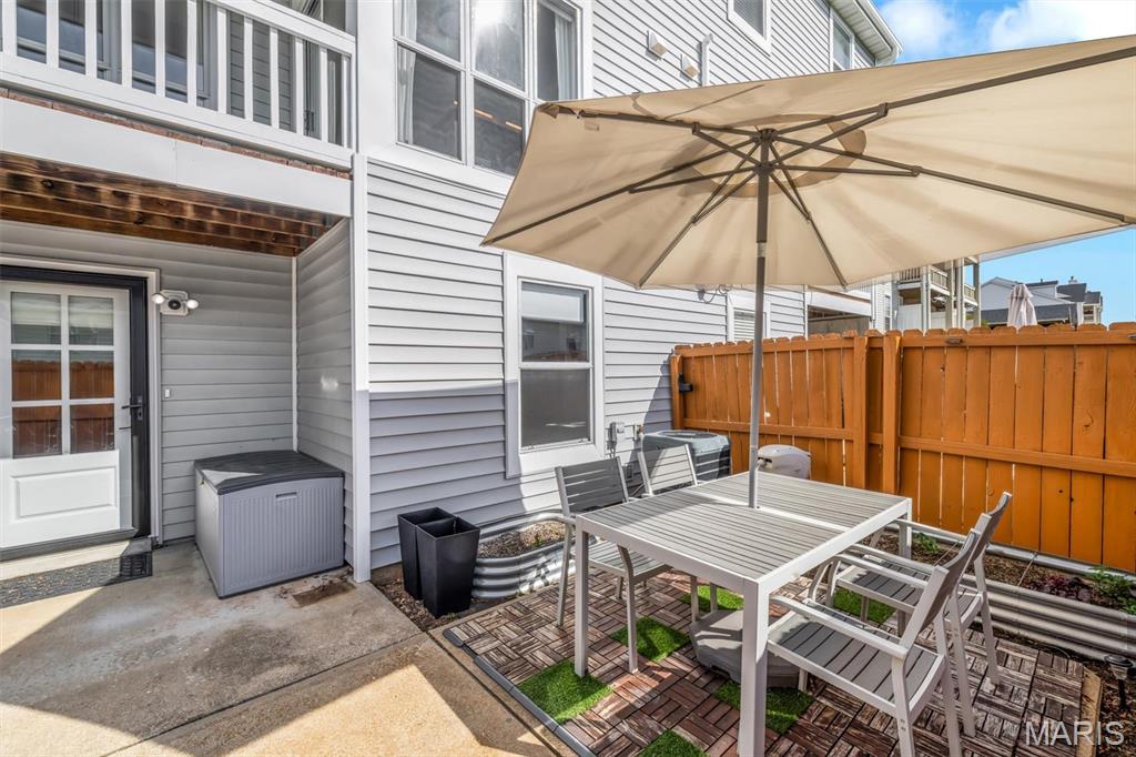 Spring Hill Farm Condo Ph 1-B - Residential