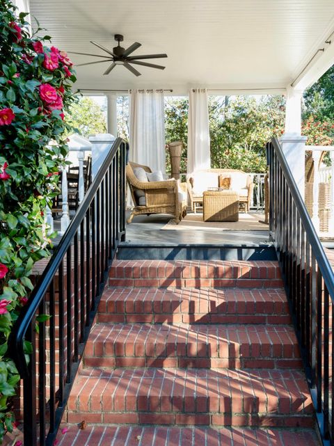 Tiny photo for 607 Colleton Avenue SE, Aiken, SC 29801 (MLS # 221708)