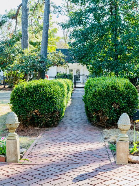 Tiny photo for 607 Colleton Avenue SE, Aiken, SC 29801 (MLS # 221708)