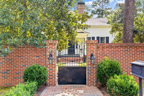 Tiny photo for 607 Colleton Avenue SE, Aiken, SC 29801 (MLS # 221708)